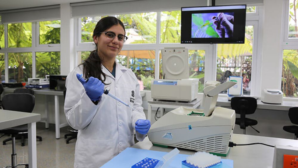 Laboratorio de Ciencias Naturales III