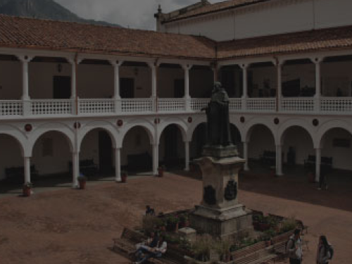 el-claustro-card.jpg